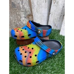 CROCS Classic Primary Colors Spray Paint Women's 7 Men's 5 Clogs
